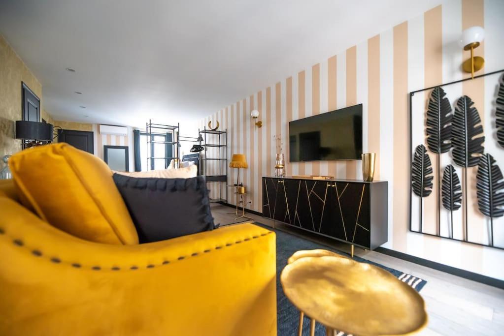 Monsieur Montmartre - Moulin Rouge Residence Paris Ngoại thất bức ảnh