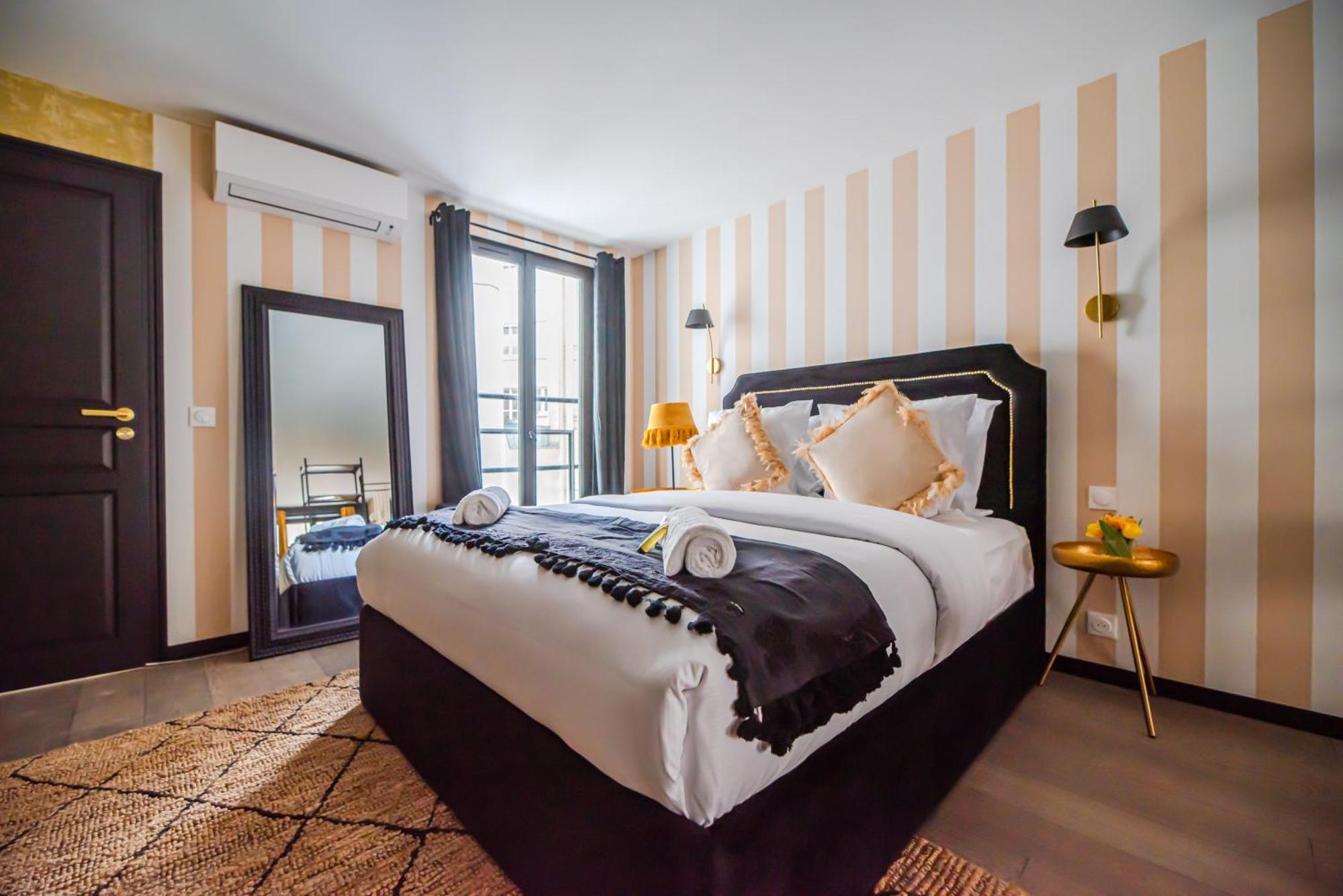 Monsieur Montmartre - Moulin Rouge Residence Paris Ngoại thất bức ảnh