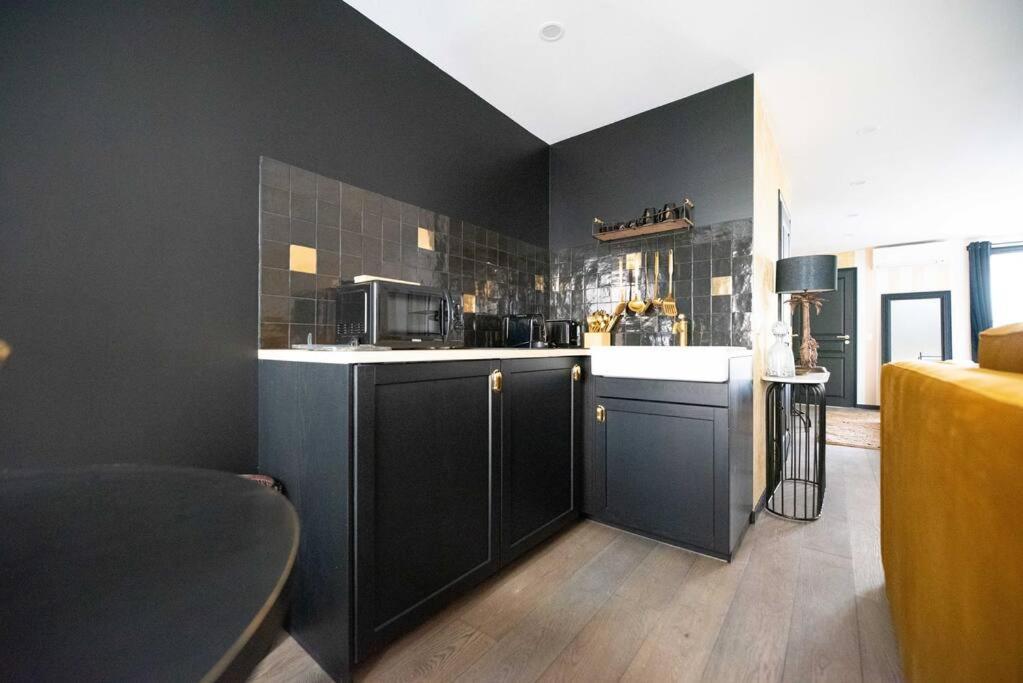 Monsieur Montmartre - Moulin Rouge Residence Paris Phòng bức ảnh
