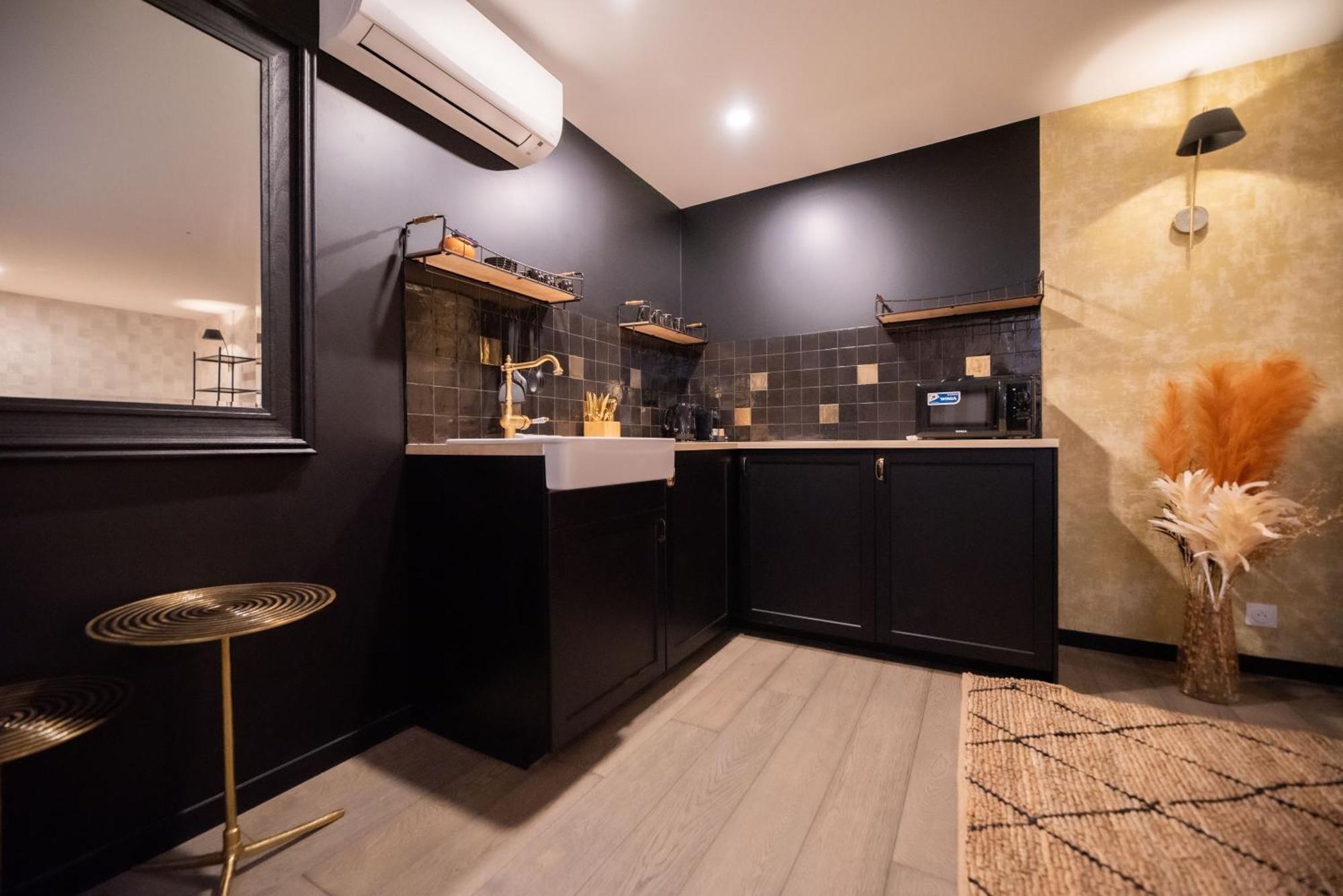 Monsieur Montmartre - Moulin Rouge Residence Paris Ngoại thất bức ảnh