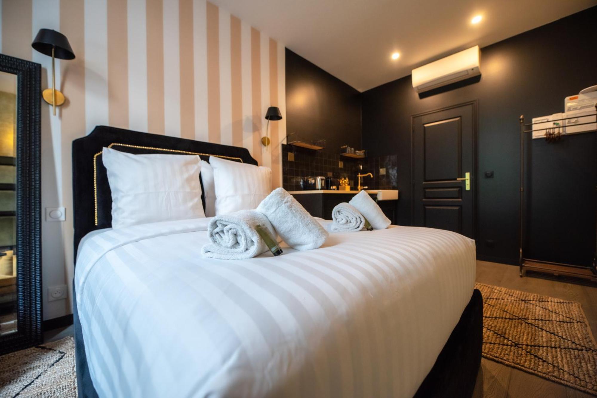 Monsieur Montmartre - Moulin Rouge Residence Paris Ngoại thất bức ảnh